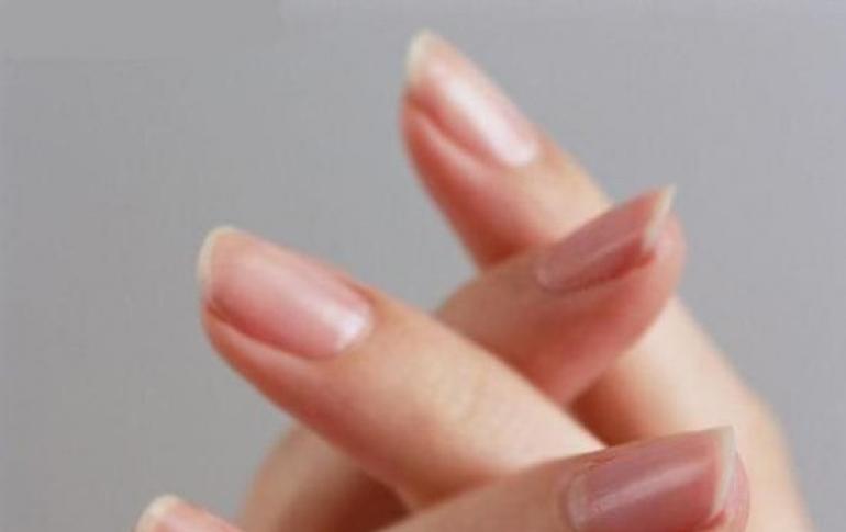 Как почистить матовое покрытие на ногтях